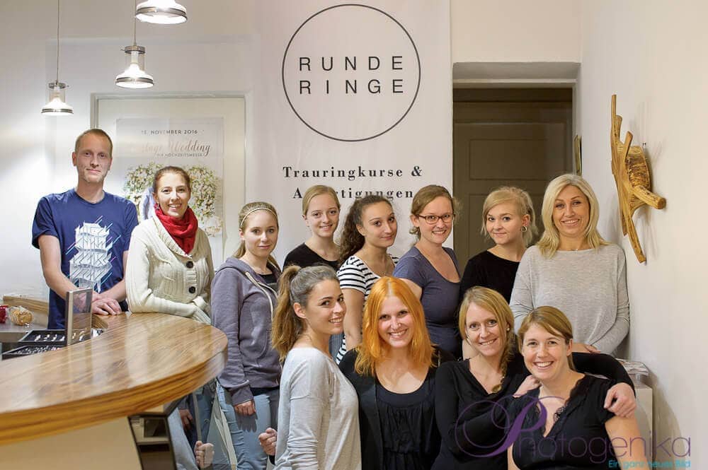 Photogenika Runde Ringe Gruppenfoto