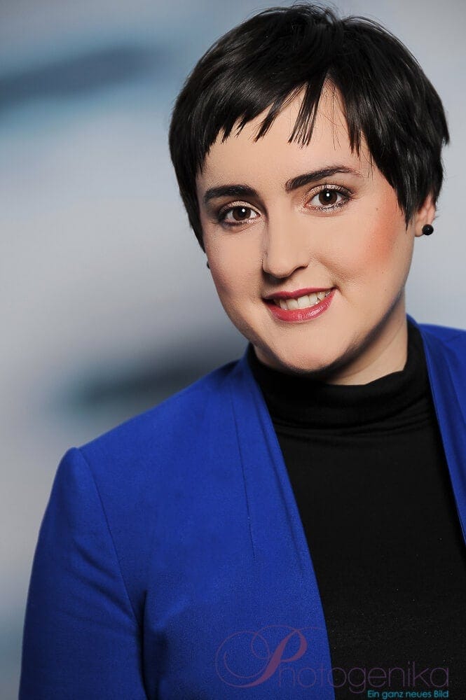 Professional portrait photography in Munich at Photogenika Photo Studio, ideal for business & personal branding, top photography, creative photo shoots, high-quality images, experienced photographers.