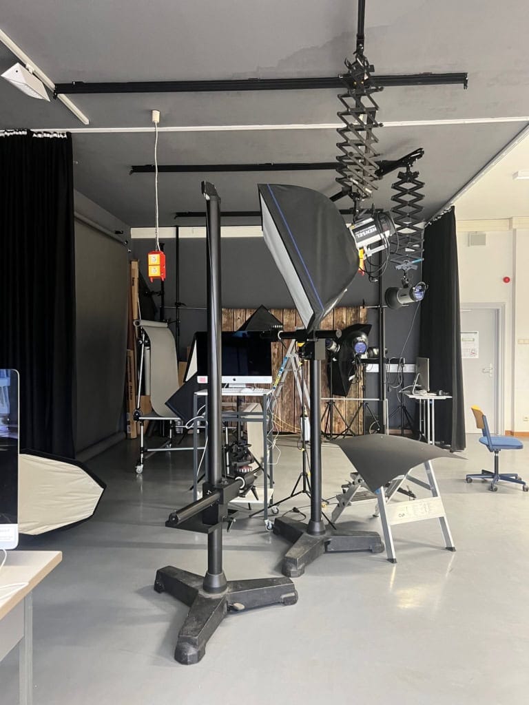 1. Hochwertige Fotostudio-Ausrüstung für professionelle Porträt-, Familien- und Babyfotografie in München.